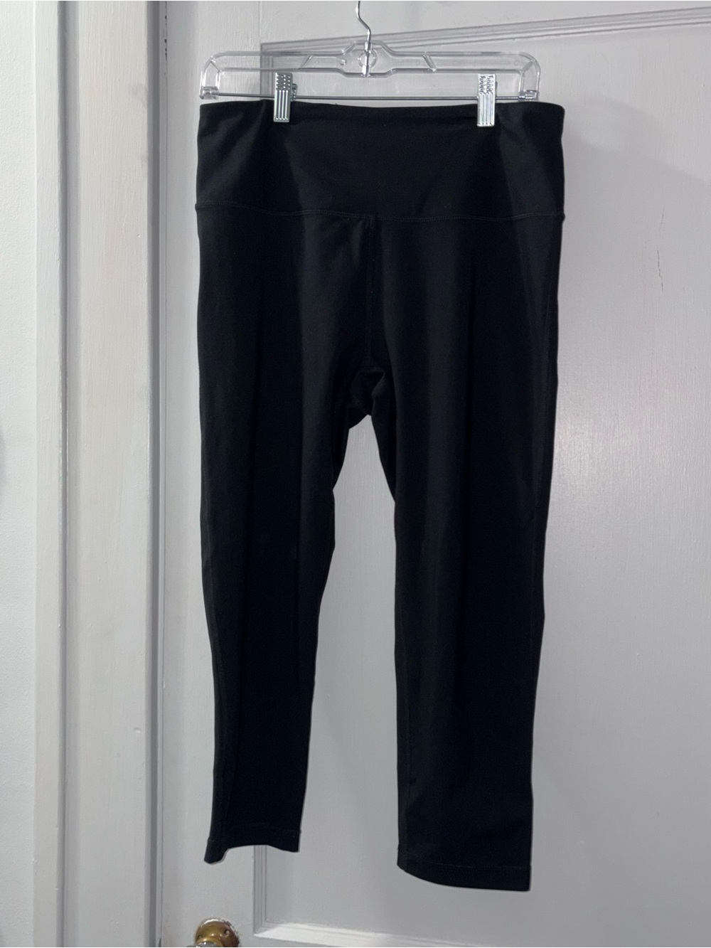 Black Cropped Athletic Leggings